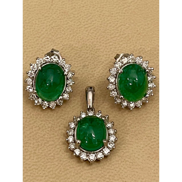 Emerald 12 Ct Natural Emerald Zambia Cabochon & Diamond Stud Earring 14 Karat White Gold For Sale - Image 8 of 18