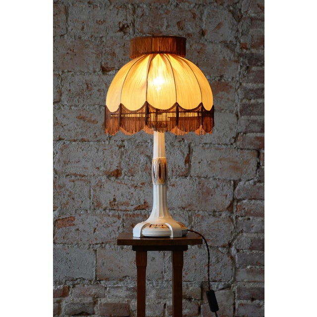 Art Deco Table Lamp in Ceramic and Textile Lampshade, Austria-Vienna, 1910s For Sale - Image 4 of 12