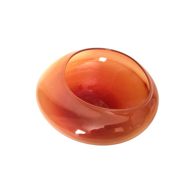 Art Studio Santa Fe Artisan Signed Burnt Orange Organic Shape Glass Bowl 7.5" For Sale - Image 4 of 9
