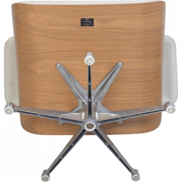Set of Lounge Chair with Ottoman in White Leather by Charles Eames, 2010s For Sale - Image 16 of 18