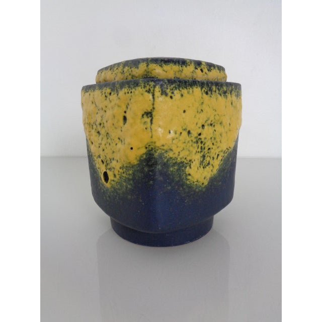 Dümler & Breiden ceramic vase from the 1970s., Dümler & Breiden Keramik Vase aus den 1970er Jahren. This piece has an...