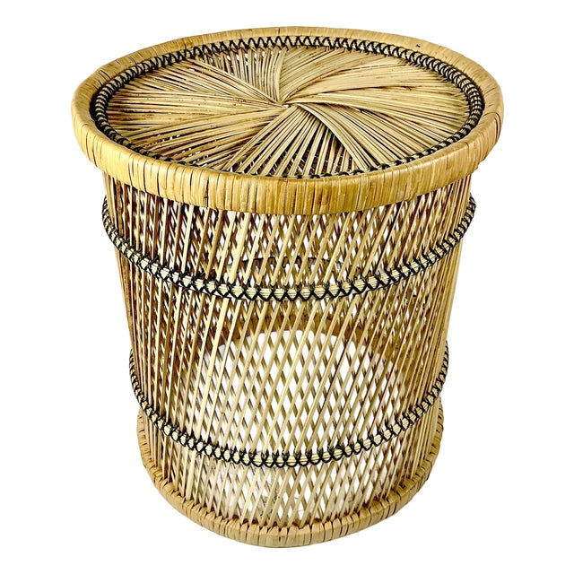 Mid-Century Boho Chic Coastal Spun Twisted Wicker Side Table For Sale