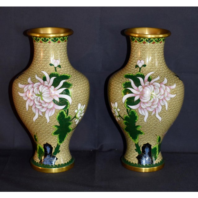 Vintage Chinese Cloisonne Enamel Vases Pair Mirrored Floral Chrysanthemum Mums For Sale - Image 4 of 15
