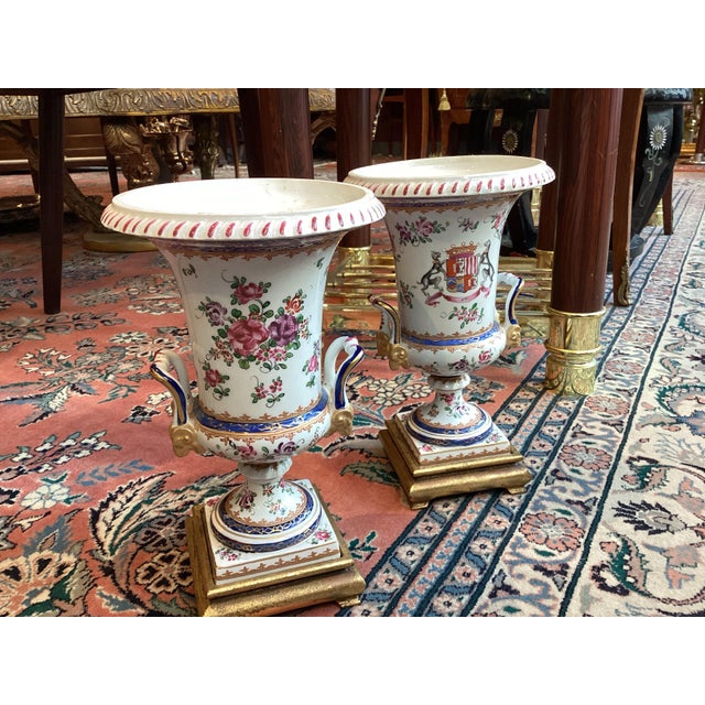 Pair of Samson Famille Rose Porcelain Vases For Sale In Baltimore - Image 6 of 13