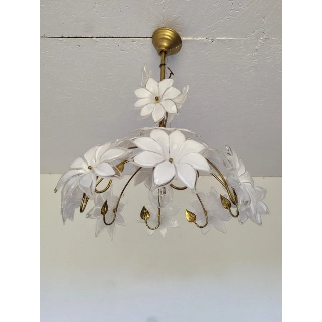 1980s Italian Murano White Ceiling Pendant Light For Sale - Image 6 of 8