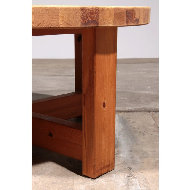 Scandinavian Round Pine Coffee Table, 1970s For Sale - Image 4 of 11