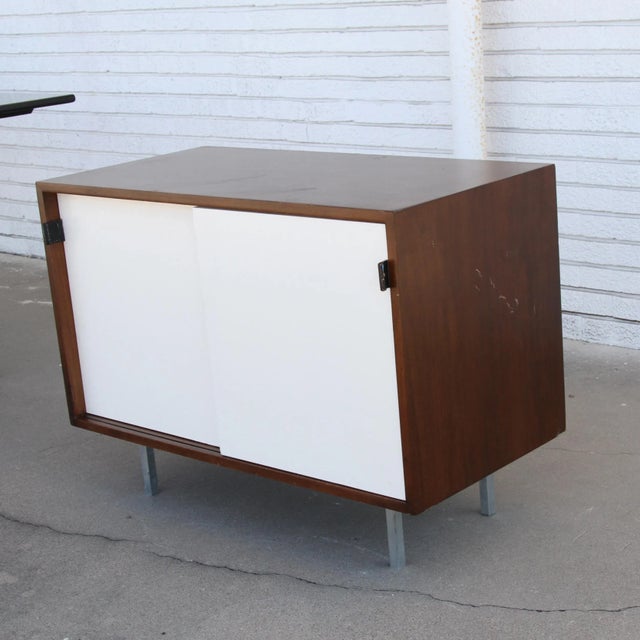 Knoll 1960s Knoll Leather Handle Cabinet - Set of 2 For Sale - Image 4 of 9