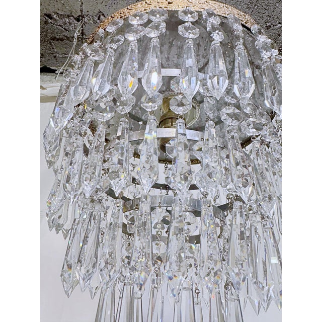 Vintage Hollywood Regency Florentine Brass Tiered Waterfall Crystal Wedding Cake Chandelier For Sale In New York - Image 6 of 8