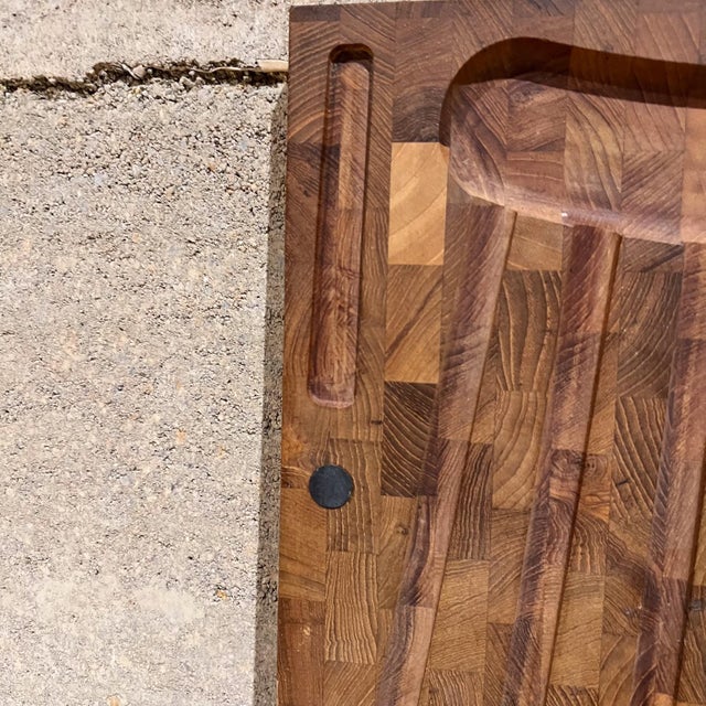 Mid-Century Modern Vintage Teak Cutting Board Butcher Block Carving For Sale - Image 3 of 5