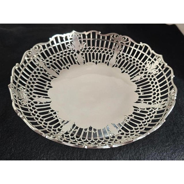 Mid-Century Sterling Silver Pierced Pedestal Bowl from Viners LTD, Sheffield, 1962 For Sale - Image 12 of 18