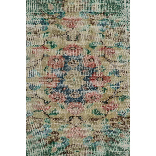 1960s Vintage Zeki Müren Rug in Teal With Floral Medallion, From Rug & Kilim For Sale - Image 5 of 7