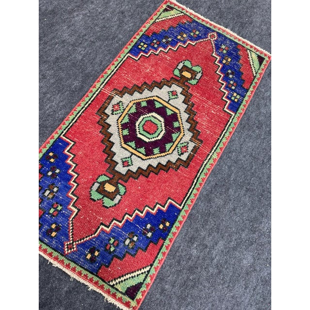 Early 21st Century Turkish Yastik Rug 1'8" x 3'4" For Sale - Image 5 of 5