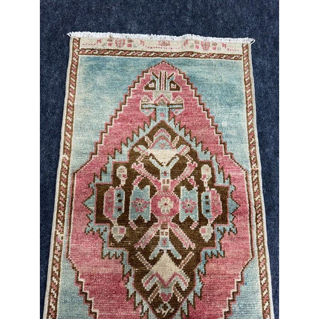 Turkish Yastik Rug 1'6" x 2'10" For Sale - Image 4 of 5