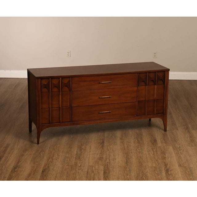 High Quality American Made Kent Coffey Perspecta Mid Century Modern Walnut 9 Drawer Dresser. Features Distinctive Sculpted...