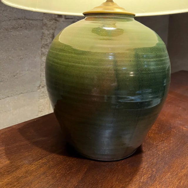 Mid-Century Modern 1970s Studio Art Table Lamp Lush Green Stoneware Pottery For Sale - Image 3 of 11