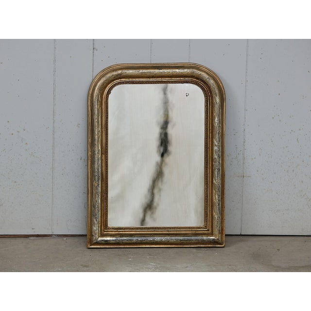 French French Louis-Philippe Style 1900s Gilt Wall Mirror with Etched Foliage Motifs For Sale - Image 3 of 8