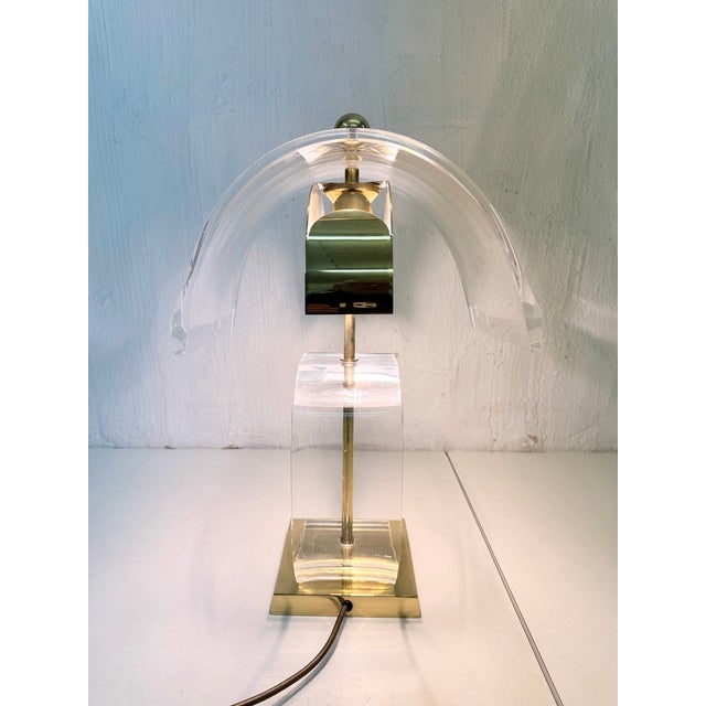 Hollywood Regency Table Lamp in Acrylic and Gold-Plated Metal, 1970s For Sale - Image 11 of 16