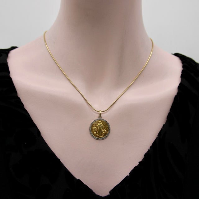 1910s Edwardian French 18k Gold and Platinum Mother of God Pendant For Sale - Image 9 of 9