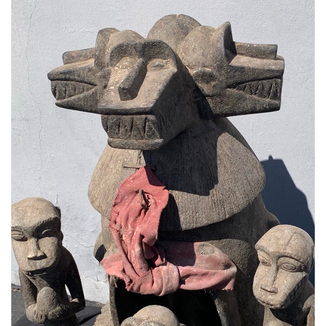 Mid 20th Century Monumental Brutalist Mambila Tribal Shrine Sculpture - Multi-Head Zoomorphic Carving, 27" Wide For Sale - Image 4 of 12