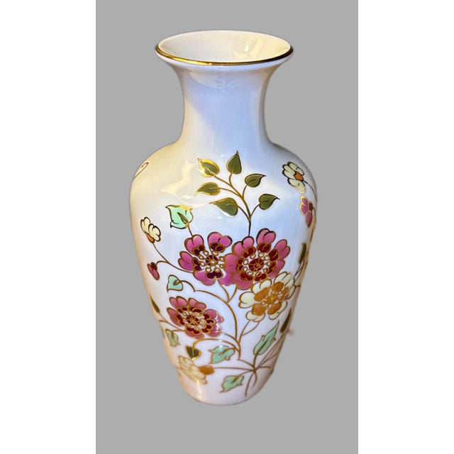 Traditional Zsolnay Porcelain Vases - Cream Color With Flowers For Sale - Image 3 of 11