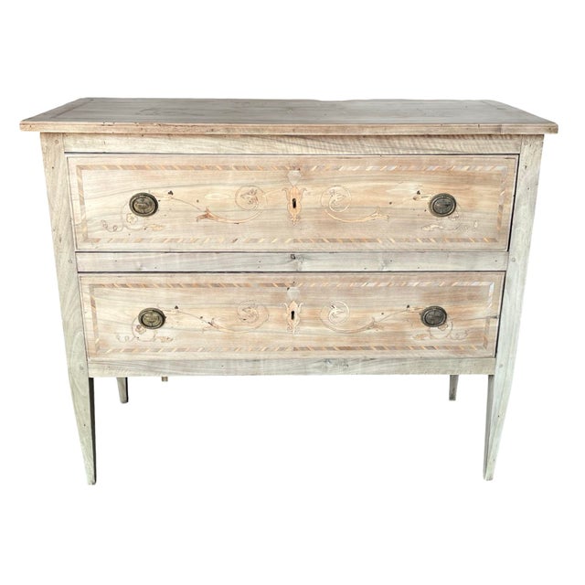 Italian Neoclassical Bleached Walnut Commode with Inlay, 19th Century For Sale - Image 3 of 15