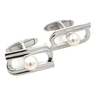 1990s Pair of Mikimoto Estate Akoya Pearl Cufflinks Silver 6.15 mm For Sale