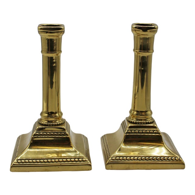 Mid-18th Century English Queen Anne Pair of Brass Candlesticks For Sale