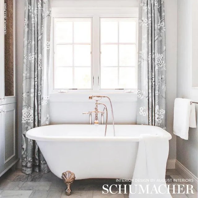 Chinoiserie Schumacher X Mary Mcdonald Chinois Palais Fabric in Grisaille For Sale - Image 3 of 3