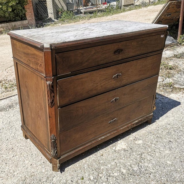 Walnut Chest of Drawers with 4 Drawers with Italian marble top, 1800s For Sale - Image 9 of 18