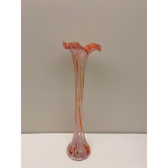 Elegantly designed Murano art glass vase perfect for displaying your favorite flowers. Stunning colors and design. Very...