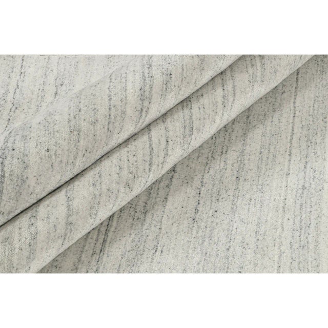 2010s Rug & Kilim’s Contemporary Rug in Textural Silver, Off-White and Blue Striae For Sale In New York - Image 6 of 7