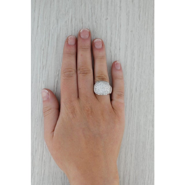 Gemstone Information: - Natural Diamonds - Total Carats - 2.40ctw Cut - Round Brilliant Color - F - G Clarity - VS2 - SI2...