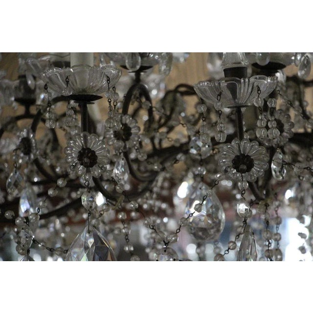 19th Century Italian Neoclassical Giltwood and Crystal Chandelier For Sale - Image 6 of 18