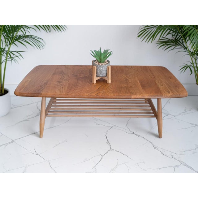 1970s Mid-Century Modern Plank Coffee Table in Elm by Lucian Ercolani for Ercol, 1970s For Sale - Image 5 of 15