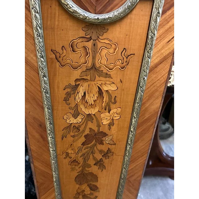 1950s French Louis XVI Style Pedestal Marquetry Inlay For Sale In West Palm - Image 6 of 8