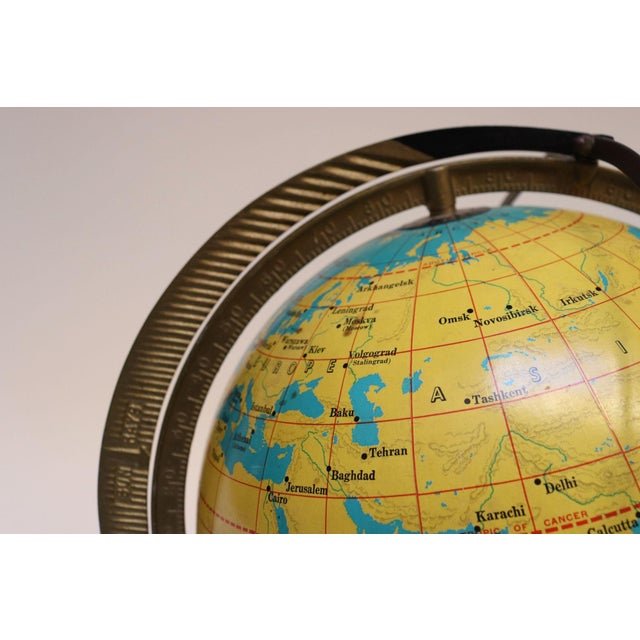 Vintage Cram's Deluxe Globe With Automatic Daily Sun Ray Indicator For Sale In New York - Image 6 of 12