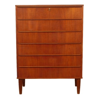 Vintage Danish Chest of Drawers in Teak For Sale