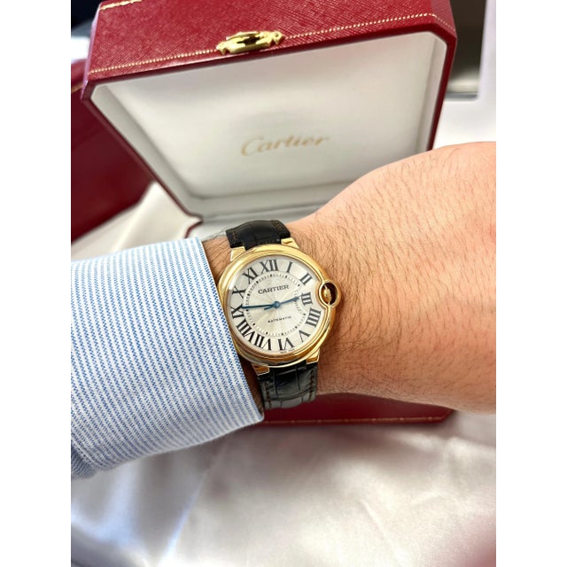 2010s Cartier Ballon Bleu 36mm Automatic Watch Ref. 3003 in 18K Gold With Leather Strap For Sale - Image 5 of 9