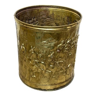 1940s Small English Victorian Style Horses & Carriage Storage Circular Basket For Sale