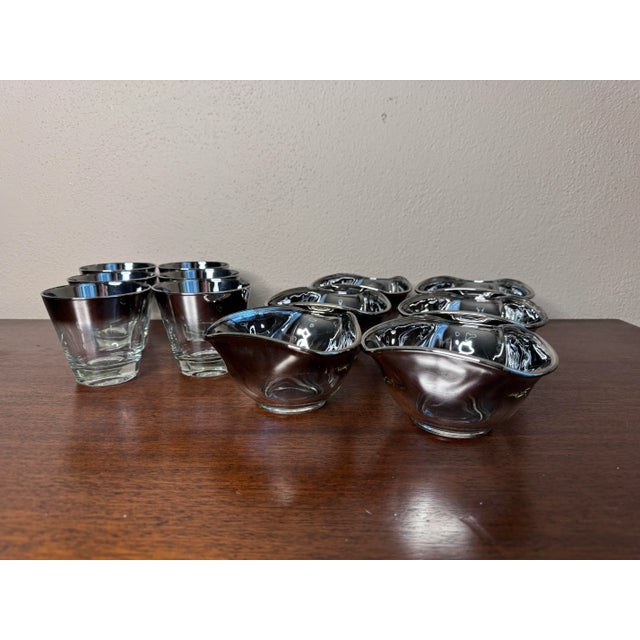 Dorothy Thorpe Mid 20th Century Dorothy Thorpe Silver Rimmed Mid-Century Nut / Chip Bowls- Set of 6 For Sale - Image 4 of 7