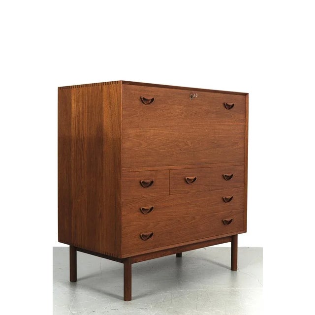 Cabinet by Peter Hvidt & Orla Mølgaard For Sale - Image 9 of 9