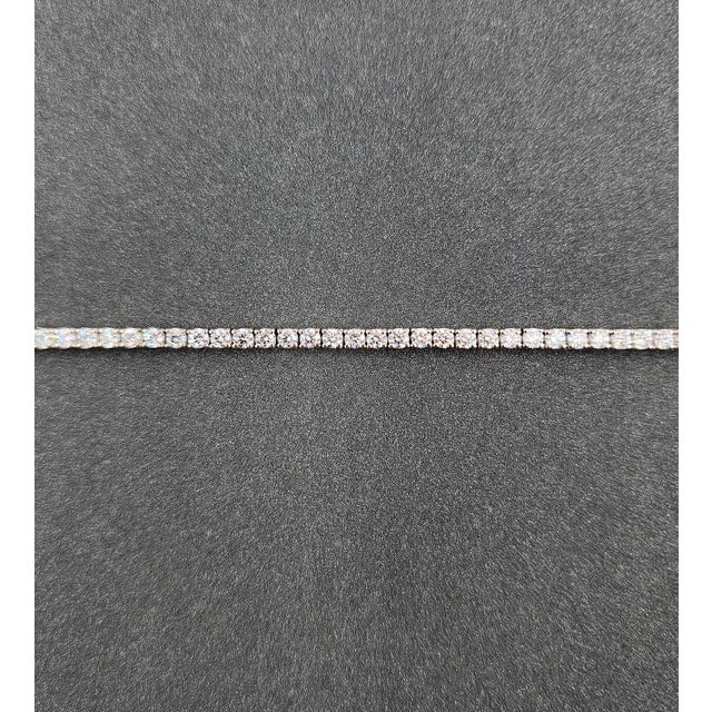 14k White Gold Diamond Tennis Necklace - Approx 9.00 Ct For Sale - Image 4 of 8