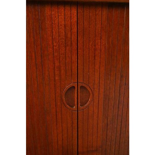 Wood Mid-Century Danish Cabinet in Oak and Teak, 1950s For Sale - Image 7 of 10