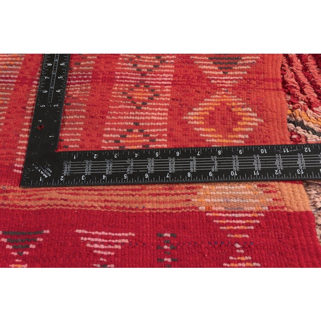 Textile Vintage Boujad Moroccan Rug, 03'10 X 08'00 For Sale - Image 7 of 10