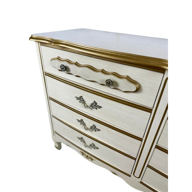 Vintage French Provincial Six-Drawer Dresser in Cream and Gold With Louis XV Details For Sale - Image 11 of 17