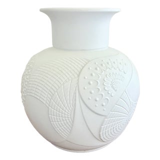 German Vase in Porcelain Biscuit from AK Kaiser, 1970s For Sale