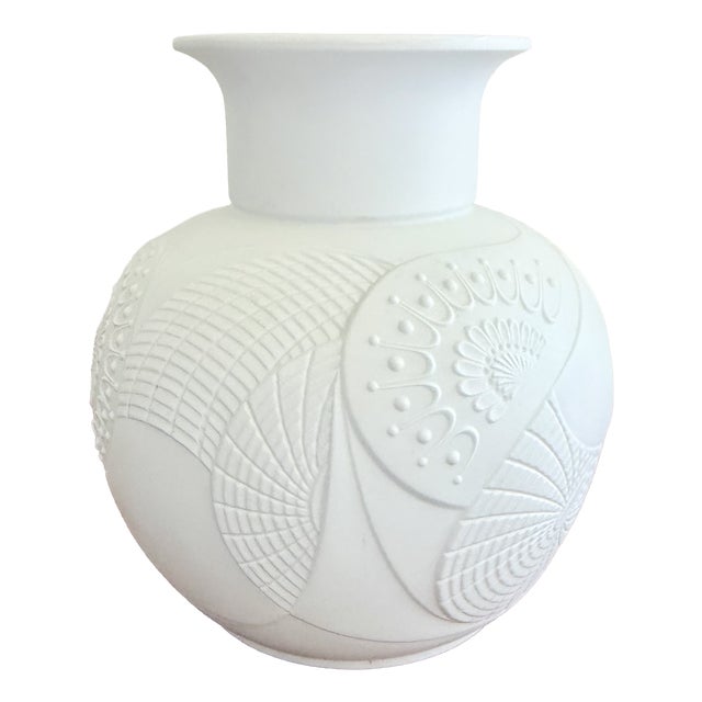 German Vase in Porcelain Biscuit from AK Kaiser, 1970s For Sale