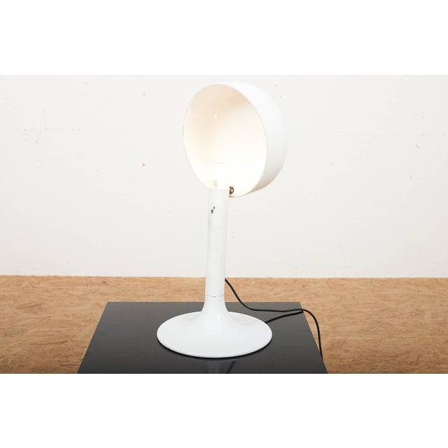 Foldable Studio Model Table Lamp in White Lacquered Metal by Carlo Viligiardi for Stilnovo, 1972 For Sale - Image 3 of 11
