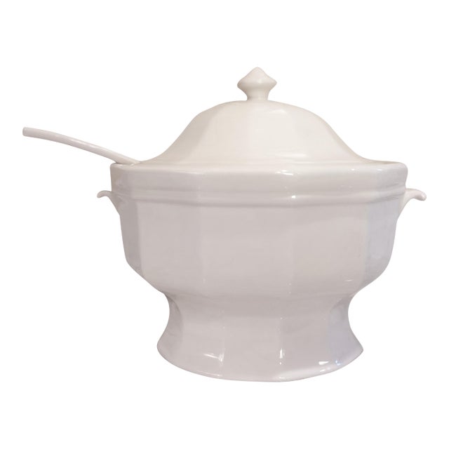 1960s Hertiage White Soup Tureen For Sale