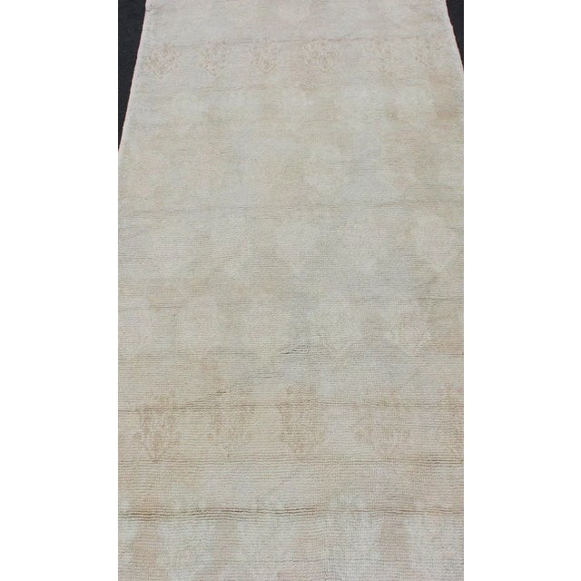 Mid 20th Century Midcentury Rug From Turkey With Modern Tulu Design 3'3 X 6'11 For Sale - Image 5 of 9
